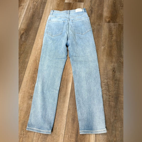 Express Women's Sky Blue High Rise Jeans - Picture 4 of 5